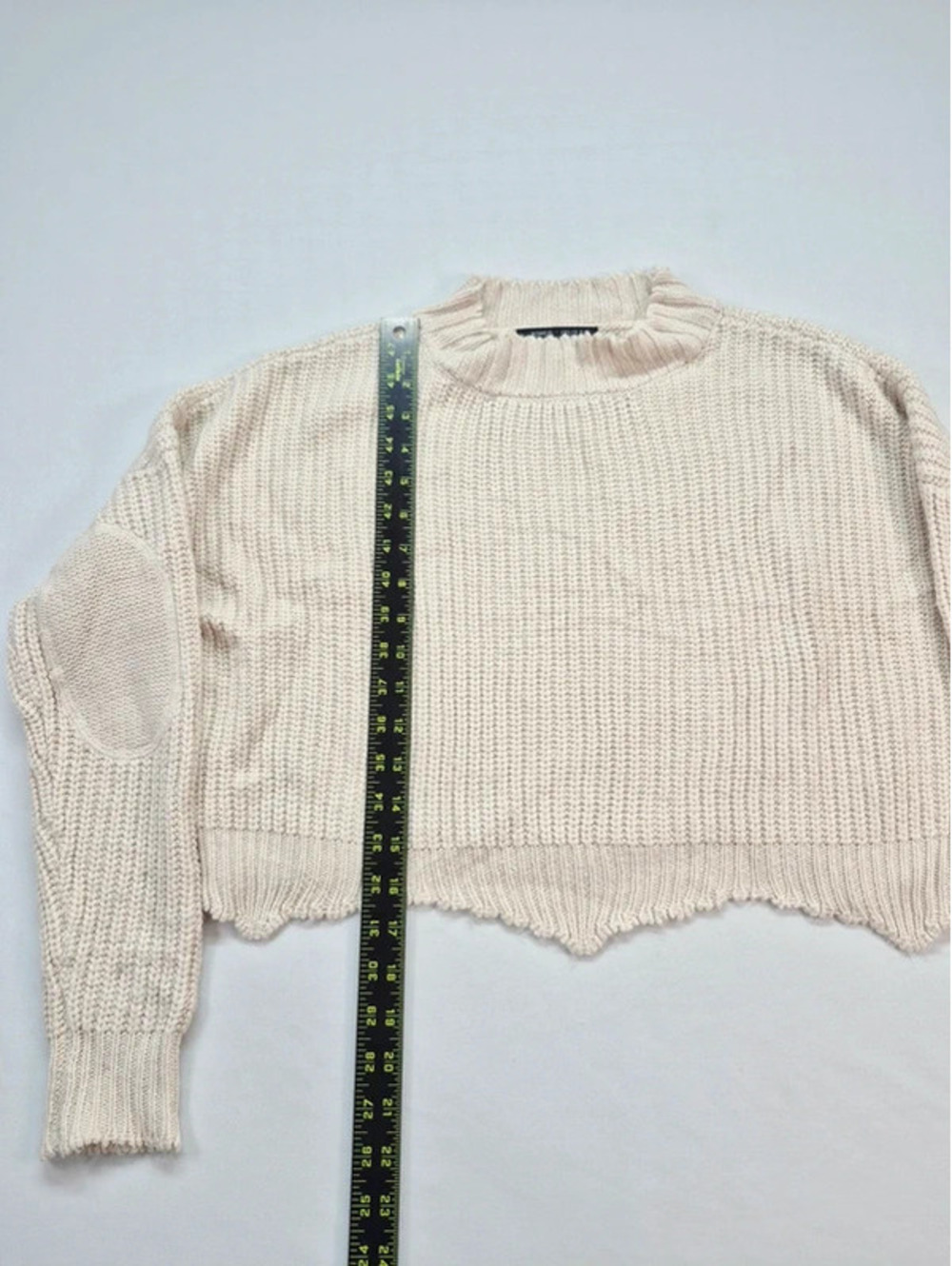 Romeo & Juliet Couture cream Oversized knit cropped sweater Women's small - Picture 6 of 13